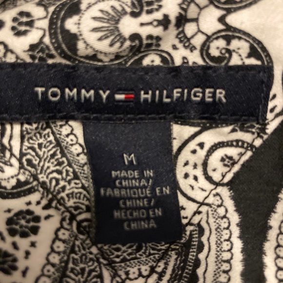 Tommy Hilfiger medium black paisley blouse - Picture 2 of 4